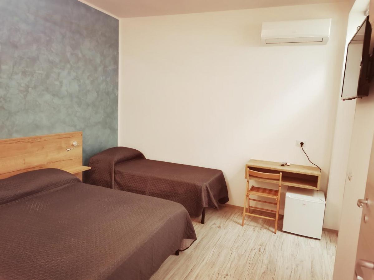 Hotel Via Alessandria Racale Pokój zdjęcie